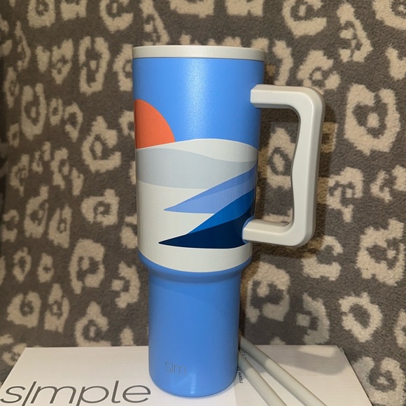 Simple Modern TREK 40oz Tumbler In Polar Sunrise 🌄 New 🆕 & Never Used 😍 - Picture 6 of 17